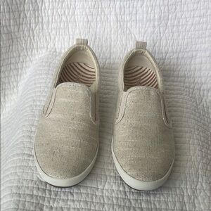 Taos Dandy Natural Hemp slip on shoes.   Women’s Size 7.5